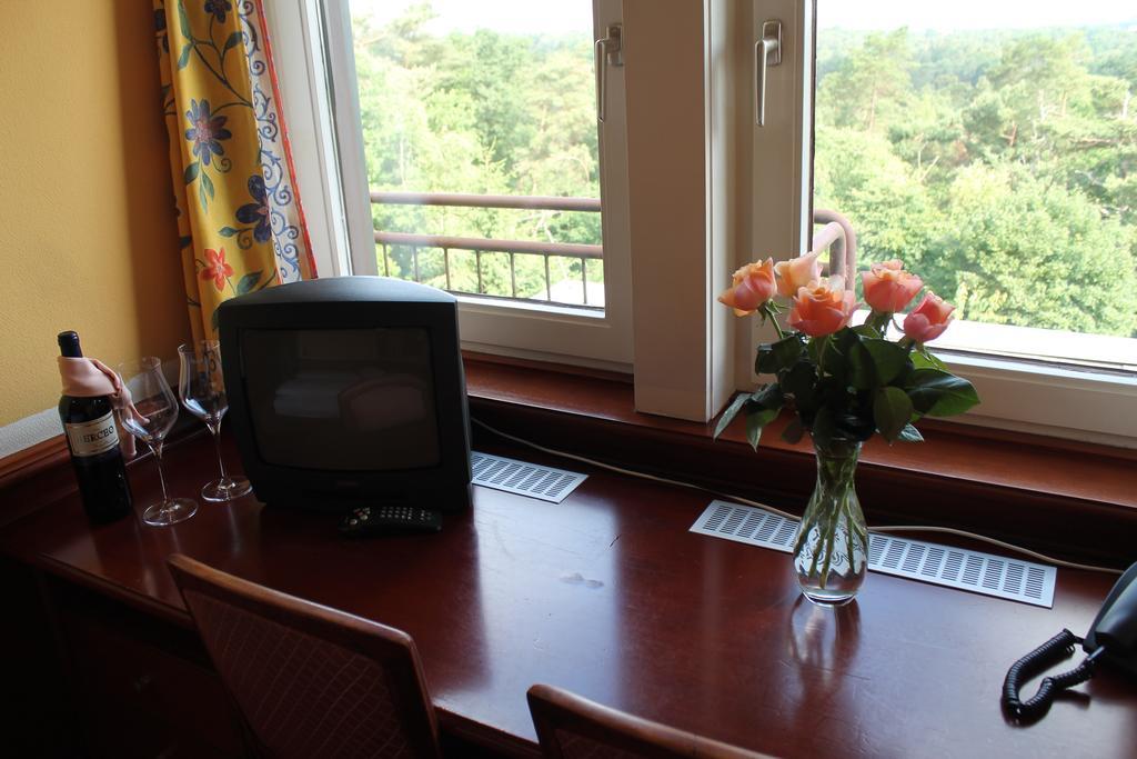 Berghotel Hamburg Blick Room photo